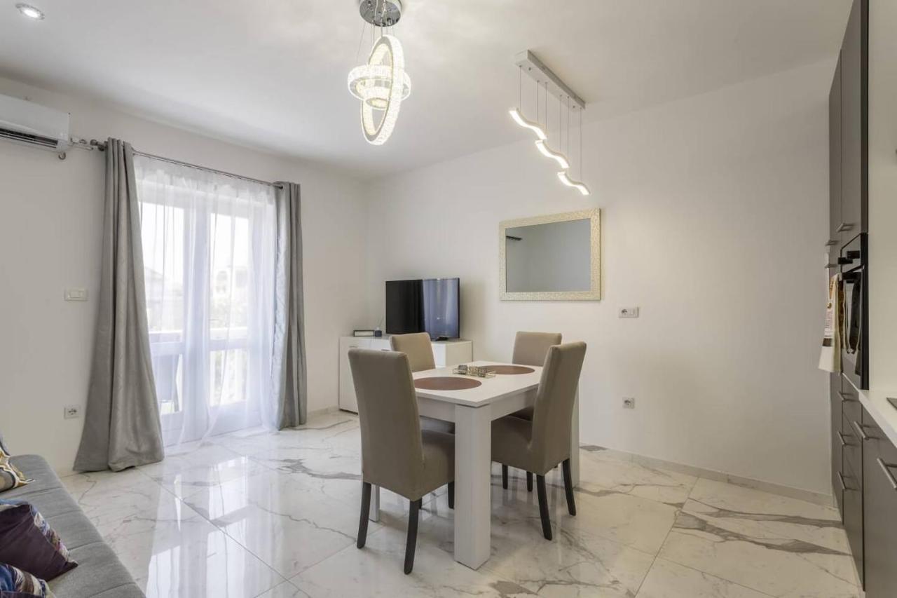 Royal Gold Apartment Vodice Exterior photo